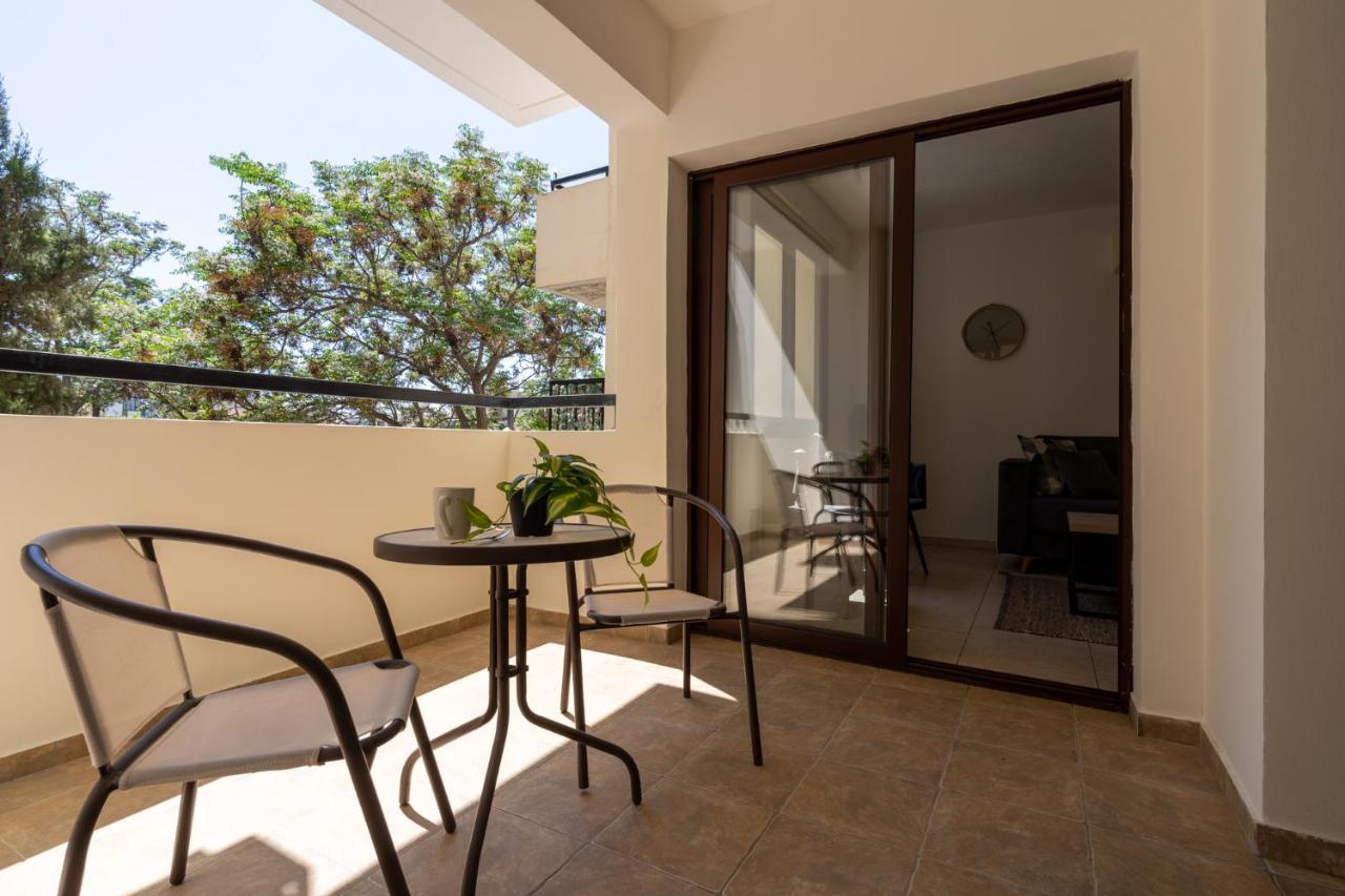 Mia 1-Bedroom Apartment In Ларнака Екстериор снимка